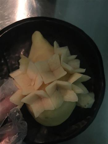 童趣土豆泥-小刺猬偷葡萄怎么做，童趣土豆泥-小刺猬偷葡萄怎么做好吃，童趣土豆泥-小刺猬偷葡萄做法