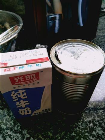 蜜桃奶昔怎么做，蜜桃奶昔怎么做好吃，蜜桃奶昔做法