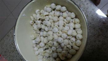 一一椰蓉莲子怎么做，一一椰蓉莲子怎么做好吃，一一椰蓉莲子做法
