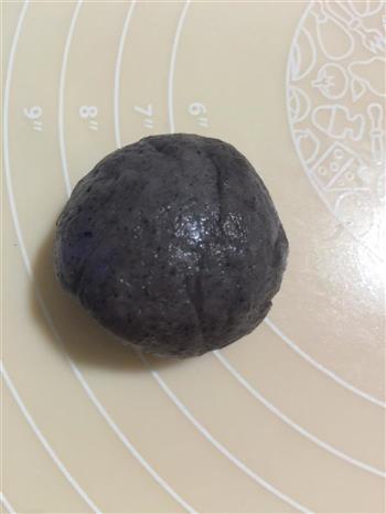 一次性发酵黑米杂粮小面包怎么做，一次性发酵黑米杂粮小面包怎么做好吃，一次性发酵黑米杂粮小面包做法