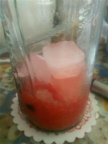 西瓜冰怎么做，西瓜冰怎么做好吃，西瓜冰做法