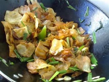 土豆片栲姥姥怎么做，土豆片栲姥姥怎么做好吃，土豆片栲姥姥做法