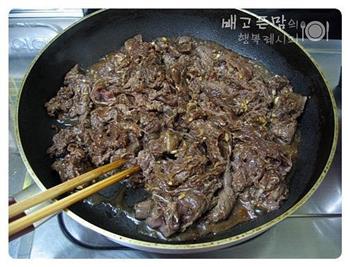 牛肉紫菜包饭怎么做，牛肉紫菜包饭怎么做好吃，牛肉紫菜包饭做法