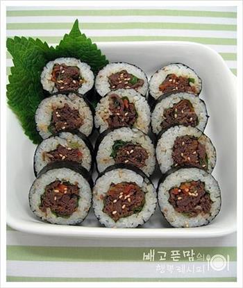 牛肉紫菜包饭怎么做，牛肉紫菜包饭怎么做好吃，牛肉紫菜包饭做法