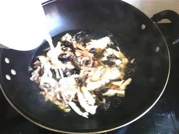 木耳豆腐丝汤怎么做，木耳豆腐丝汤怎么做好吃，木耳豆腐丝汤做法