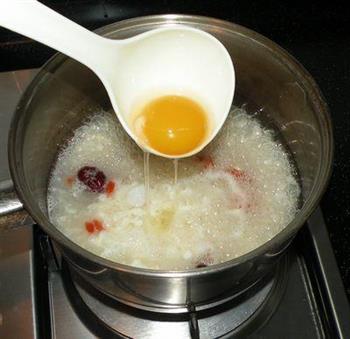 酒糟煮鸡蛋怎么做，酒糟煮鸡蛋怎么做好吃，酒糟煮鸡蛋做法