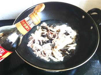 木耳豆腐丝汤怎么做，木耳豆腐丝汤怎么做好吃，木耳豆腐丝汤做法