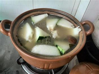 清热解暑-冬瓜绿豆海带筒骨汤怎么做，清热解暑-冬瓜绿豆海带筒骨汤怎么做好吃，清热解暑-冬瓜绿豆海带筒骨汤做法