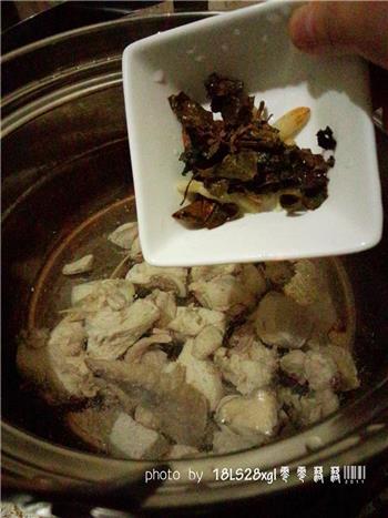鱼腥草麦冬炖鸡汤怎么做，鱼腥草麦冬炖鸡汤怎么做好吃，鱼腥草麦冬炖鸡汤做法