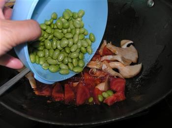 猪肚菇毛豆汤怎么做，猪肚菇毛豆汤怎么做好吃，猪肚菇毛豆汤做法