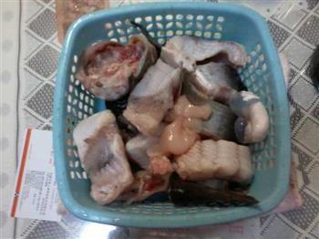 白汁鮰鱼怎么做，白汁鮰鱼怎么做好吃，白汁鮰鱼做法