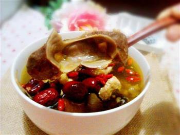 开胃滋补鸡汤怎么做，开胃滋补鸡汤怎么做好吃，开胃滋补鸡汤做法