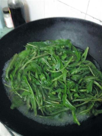 上汤野菜蒲公英怎么做，上汤野菜蒲公英怎么做好吃，上汤野菜蒲公英做法