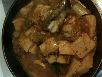 大头腥炖豆腐怎么做，大头腥炖豆腐怎么做好吃，大头腥炖豆腐做法