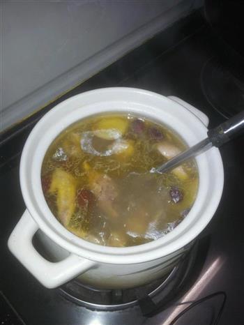 鸡肉枸杞汤怎么做，鸡肉枸杞汤怎么做好吃，鸡肉枸杞汤做法