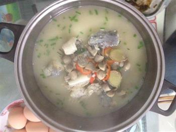 大头鱼汤怎么做，大头鱼汤怎么做好吃，大头鱼汤做法