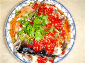 剁椒鱼头蒸豆腐怎么做，剁椒鱼头蒸豆腐怎么做好吃，剁椒鱼头蒸豆腐做法