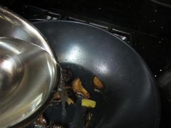 香菇豆腐烩黄鱼怎么做，香菇豆腐烩黄鱼怎么做好吃，香菇豆腐烩黄鱼做法