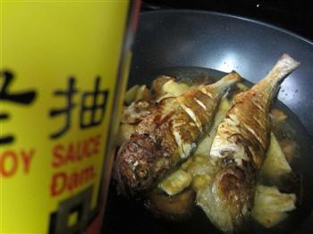 香菇豆腐烩黄鱼怎么做，香菇豆腐烩黄鱼怎么做好吃，香菇豆腐烩黄鱼做法