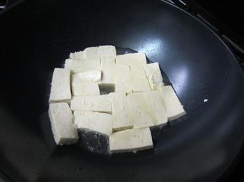 香菇豆腐烩黄鱼怎么做，香菇豆腐烩黄鱼怎么做好吃，香菇豆腐烩黄鱼做法