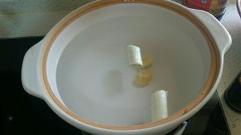 香菇腔骨汤怎么做，香菇腔骨汤怎么做好吃，香菇腔骨汤做法