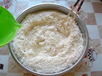 芹菜肉馅包子怎么做，芹菜肉馅包子怎么做好吃，芹菜肉馅包子做法