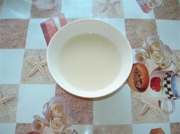 芹菜肉馅包子怎么做，芹菜肉馅包子怎么做好吃，芹菜肉馅包子做法
