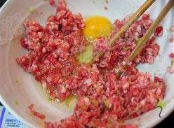 油炸小肉丸怎么做,油炸小肉丸怎么做好吃,油炸小肉丸做法 油炸小肉丸怎么做,油炸小肉丸怎么做好吃,油炸小肉丸做法
