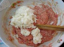 油炸小肉丸怎么做,油炸小肉丸怎么做好吃,油炸小肉丸做法 油炸小肉丸怎么做,油炸小肉丸怎么做好吃,油炸小肉丸做法