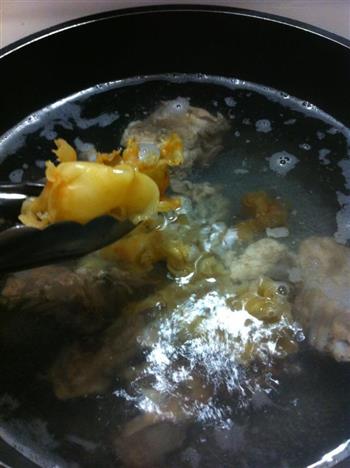 花胶煲鸡汤怎么做，花胶煲鸡汤怎么做好吃，花胶煲鸡汤做法