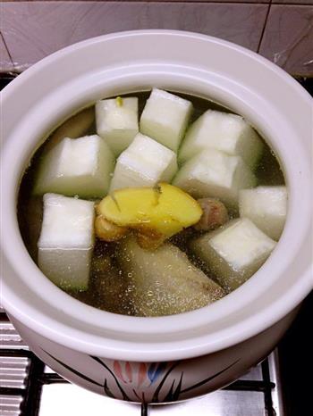 冬瓜薏米海参老鸭汤怎么做，冬瓜薏米海参老鸭汤怎么做好吃，冬瓜薏米海参老鸭汤做法