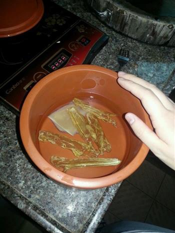 黄花胶响螺虫草花炖乌鸡汤怎么做，黄花胶响螺虫草花炖乌鸡汤怎么做好吃，黄花胶响螺虫草花炖乌鸡汤做法