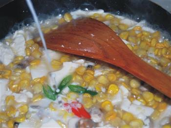 粟米磨菇烩豆腐怎么做，粟米磨菇烩豆腐怎么做好吃，粟米磨菇烩豆腐做法