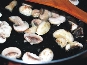 粟米磨菇烩豆腐怎么做，粟米磨菇烩豆腐怎么做好吃，粟米磨菇烩豆腐做法
