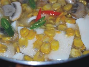 粟米磨菇烩豆腐怎么做，粟米磨菇烩豆腐怎么做好吃，粟米磨菇烩豆腐做法