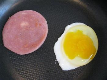 火腿蛋手抓饼怎么做，火腿蛋手抓饼怎么做好吃，火腿蛋手抓饼做法