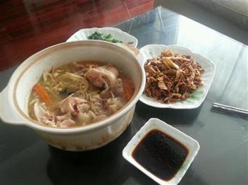 干笋豆芽炖猪蹄煲怎么做，干笋豆芽炖猪蹄煲怎么做好吃，干笋豆芽炖猪蹄煲做法