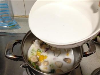 椰汁香茅鸡汤怎么做，椰汁香茅鸡汤怎么做好吃，椰汁香茅鸡汤做法