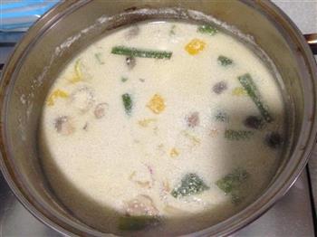 椰汁香茅鸡汤怎么做，椰汁香茅鸡汤怎么做好吃，椰汁香茅鸡汤做法