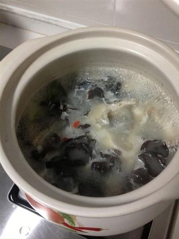 枸杞黑鱼汤怎么做，枸杞黑鱼汤怎么做好吃，枸杞黑鱼汤做法