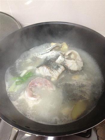 枸杞黑鱼汤怎么做，枸杞黑鱼汤怎么做好吃，枸杞黑鱼汤做法