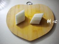 萝卜芹菜鲫鱼汤怎么做，萝卜芹菜鲫鱼汤怎么做好吃，萝卜芹菜鲫鱼汤做法
