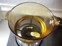 萝卜芹菜鲫鱼汤怎么做，萝卜芹菜鲫鱼汤怎么做好吃，萝卜芹菜鲫鱼汤做法