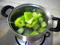 苦瓜鲫鱼汤怎么做，苦瓜鲫鱼汤怎么做好吃，苦瓜鲫鱼汤做法