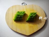 苦瓜鲫鱼汤怎么做，苦瓜鲫鱼汤怎么做好吃，苦瓜鲫鱼汤做法