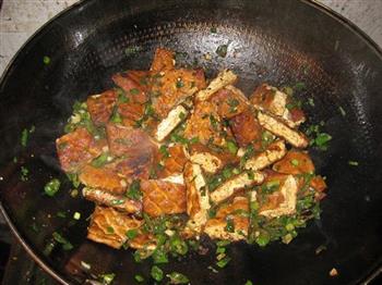 烧烤豆干怎么做，烧烤豆干怎么做好吃，烧烤豆干做法