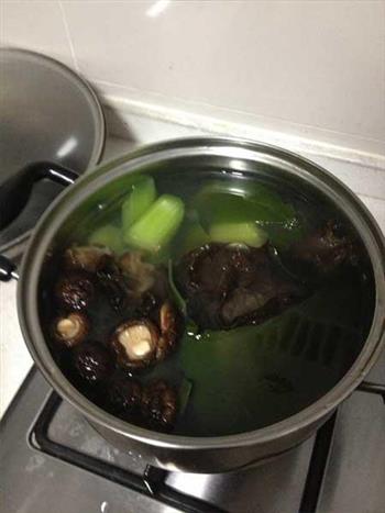 香锅牛蛙怎么做，香锅牛蛙怎么做好吃，香锅牛蛙做法