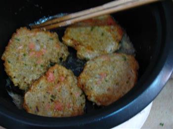 鸡蛋火腿藕饼怎么做，鸡蛋火腿藕饼怎么做好吃，鸡蛋火腿藕饼做法