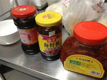 香锅牛蛙怎么做，香锅牛蛙怎么做好吃，香锅牛蛙做法