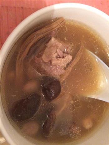 老鸭茶树菇汤怎么做，老鸭茶树菇汤怎么做好吃，老鸭茶树菇汤做法
